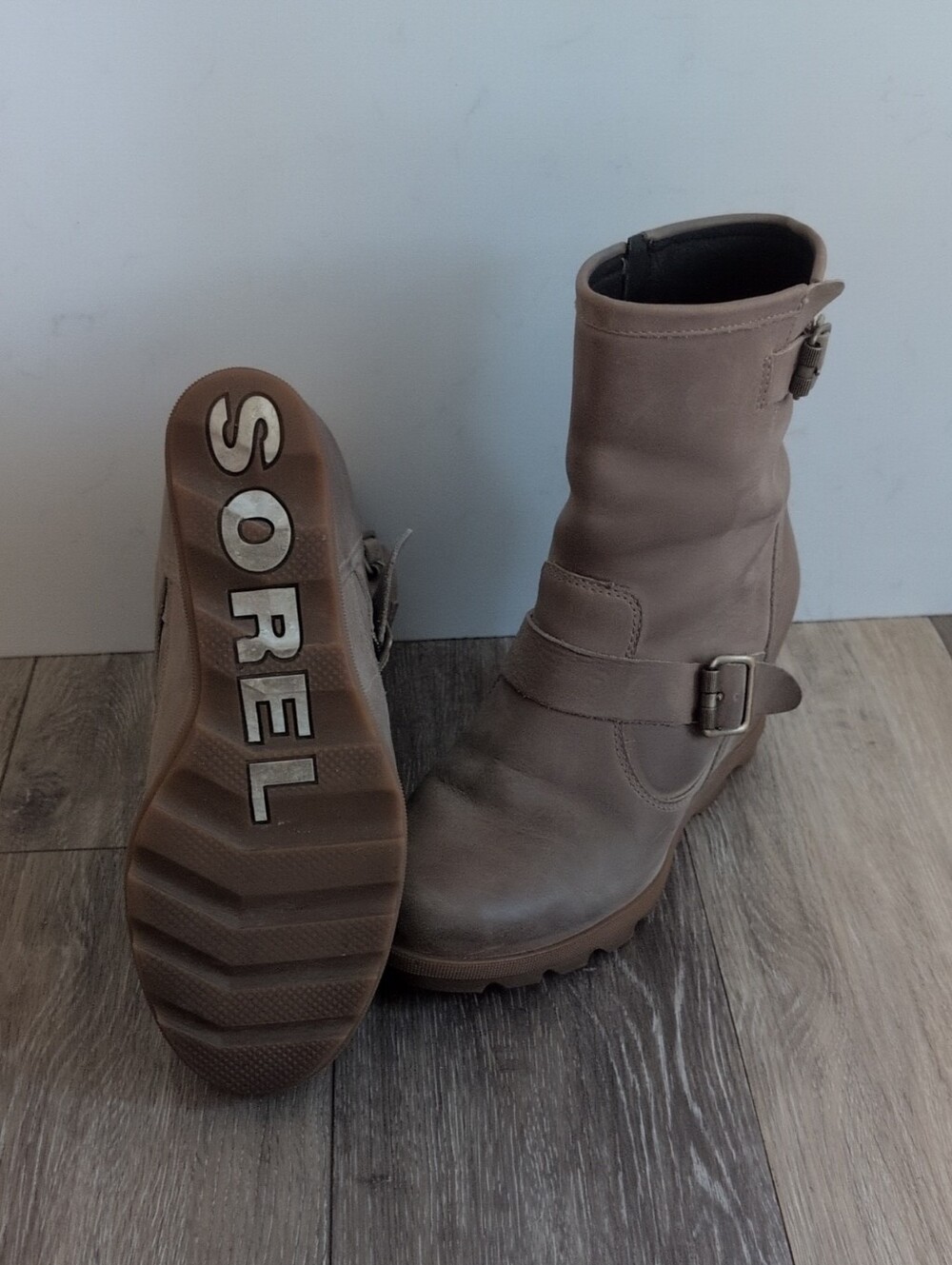 Sorel Brown Taupe Leather Buckle Heeled Mid-Calf Boots